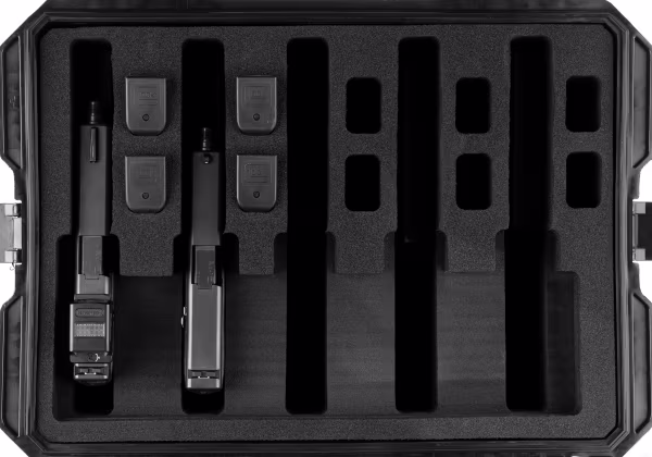 Multi-Pistol Polymer Case – détail de la mousse interne usinée